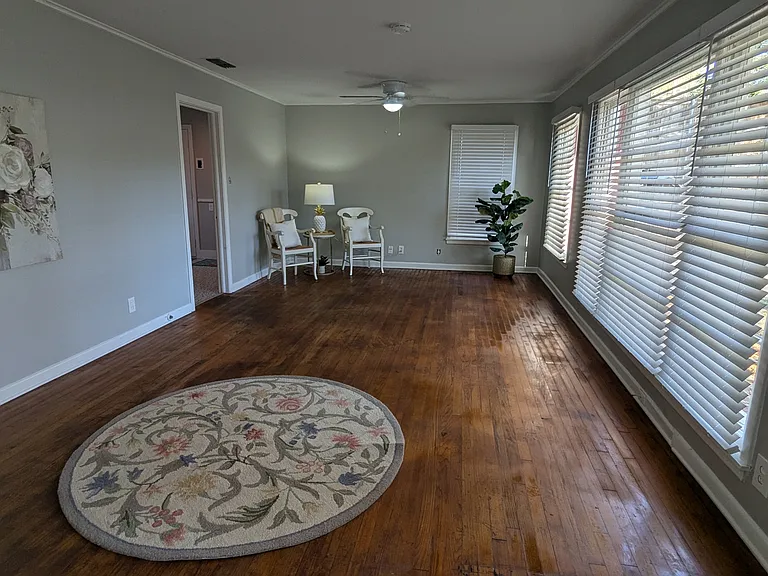 2417 S Kennedy Ave — Photo 35
