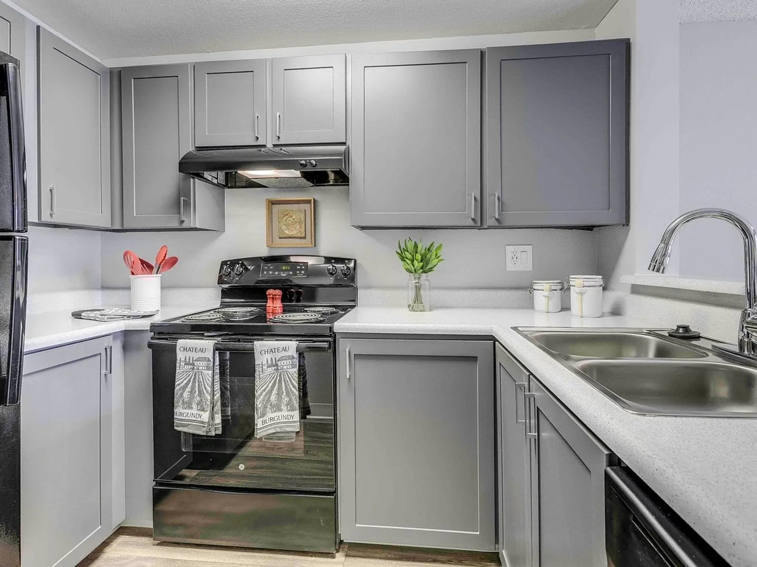 Homestead Apartments — Photo 1