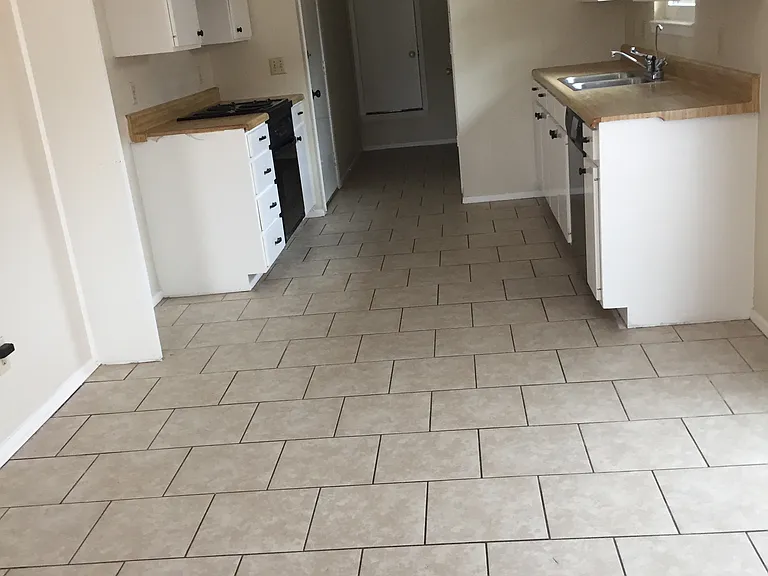 3105 Mark Ln #B — Photo 5