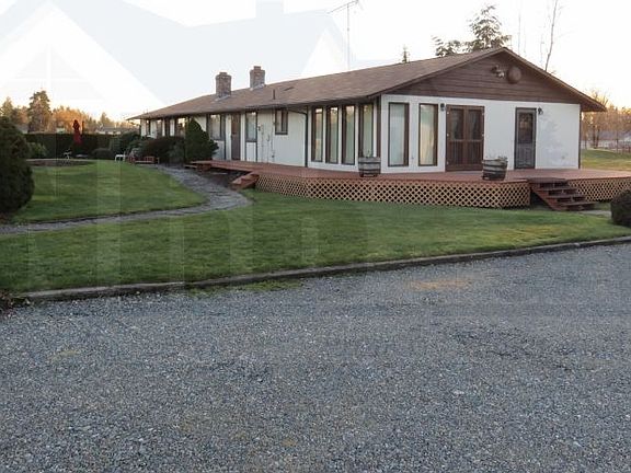 2nd image of 12414 36th Ave E