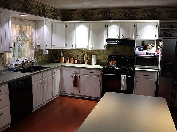 4th image of 2618 Fairway Dr NE