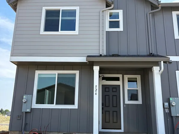 526 E Traverse Rd, Woodburn, OR 97071