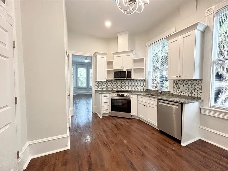 414 E Gwinnett St #414 — Photo 7
