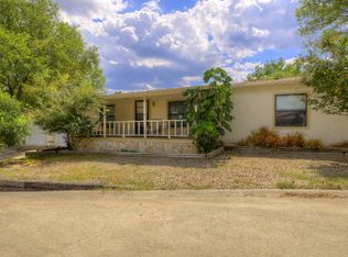 501 Live Oak St, Ingram, TX 78025