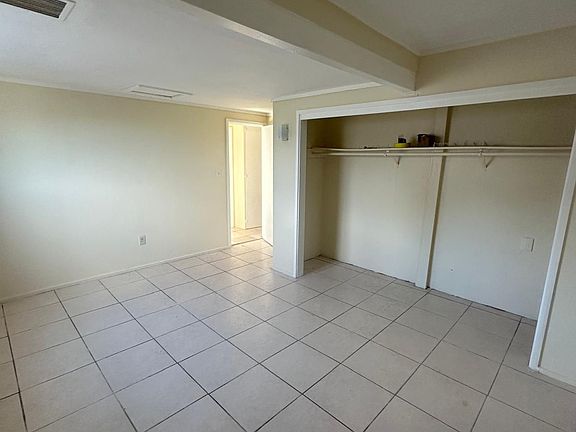 3rd image of 17149 Louise St