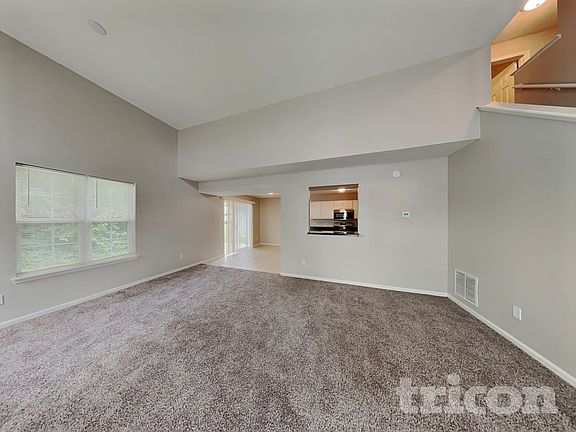 4th image of 644 Meadows Edge Ln