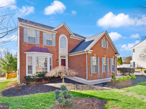 26190 Ocala Cir, Chantilly, VA 20152