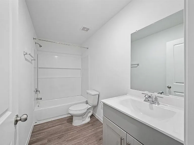 1020 Laguna Cove Dr — Photo 18