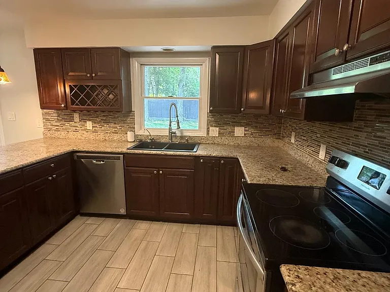 8921 Little River Tpke — Photo 4