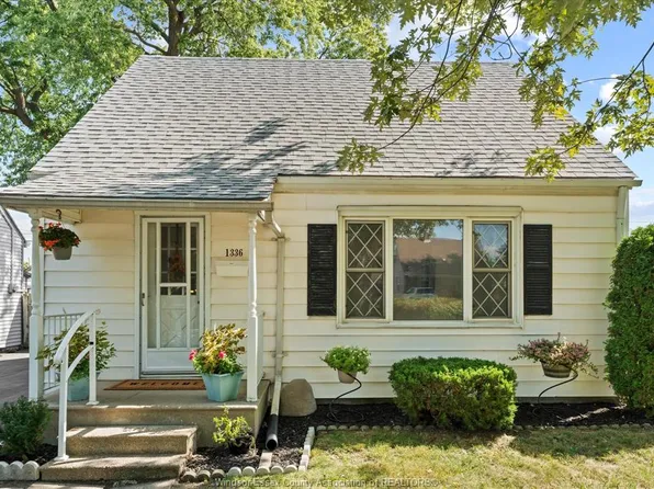 1336 Partington Ave, Windsor, ON N9B 2P6