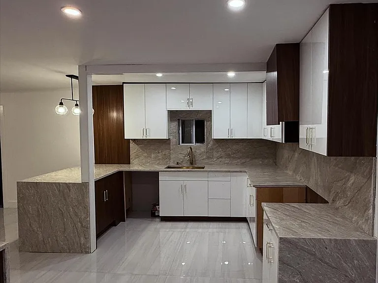 309 Franklin Ave — Photo 4