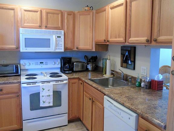 3rd image of 130 NE 26th Ave #4080