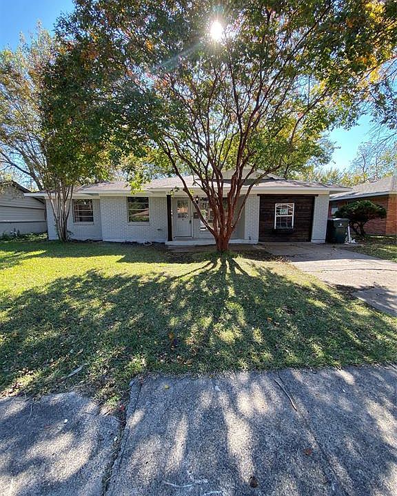 1st image of 702 Donald Dr