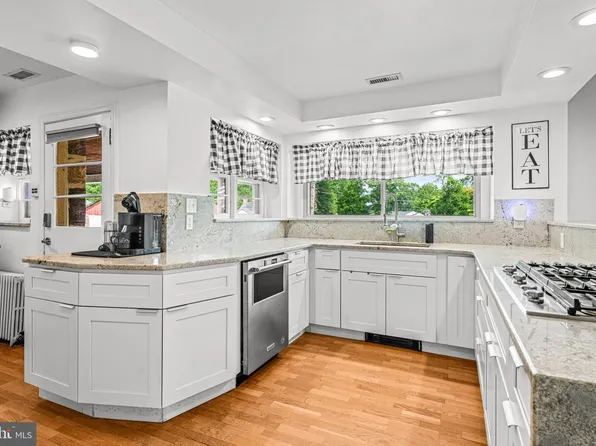 2600 Stanbridge Rd, East Norriton, PA 19401