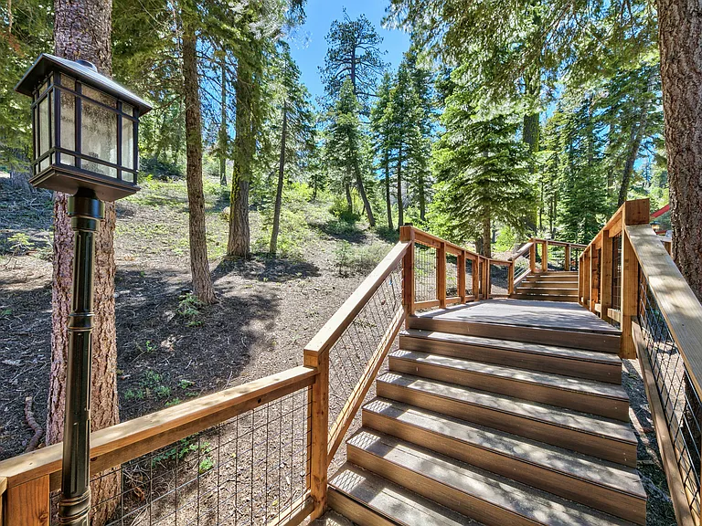 1163 Snow Crest Rd — Photo 28