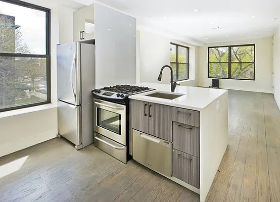 Rented by United Group | media 30