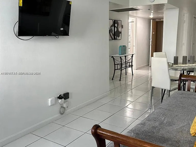100 Lincoln Rd #437 — Photo 3