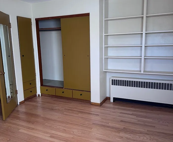 115 E Addison St #MAIN — Photo 16