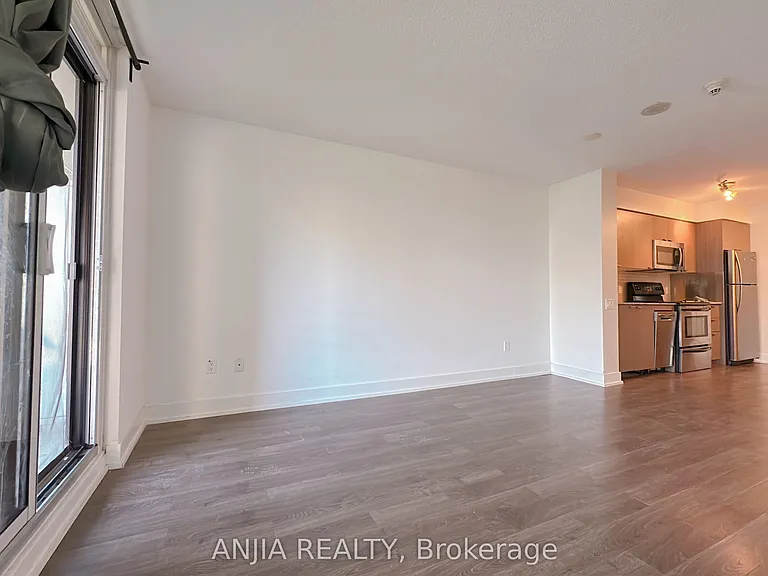 23 Sheppard Ave E #605 — Photo 6