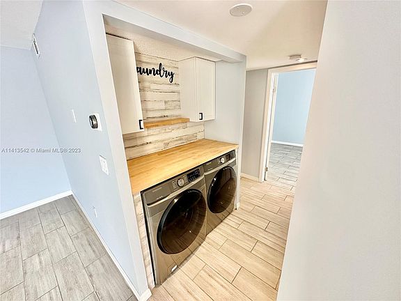 4th image of 251 Palm Cir W #30