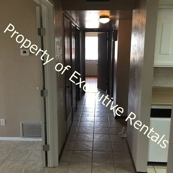 1733 Aspen Ave — Photo 17
