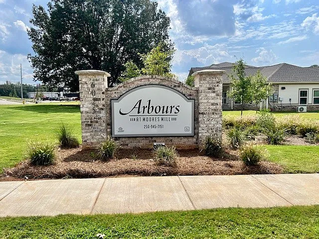 Arbours at Moores Mill — Photo 1
