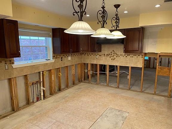 5th image of 144 Robichaux Dr