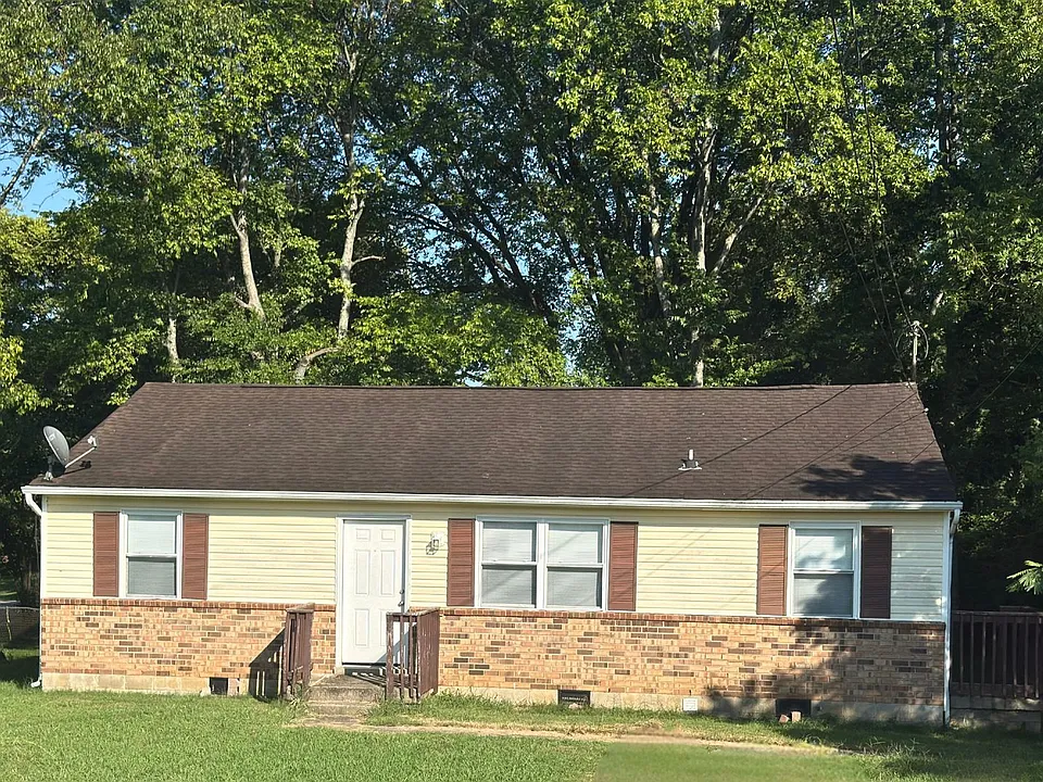 463 Kelly Ln