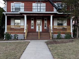 307 S 4th Ave APT 8, Royersford, PA 19468