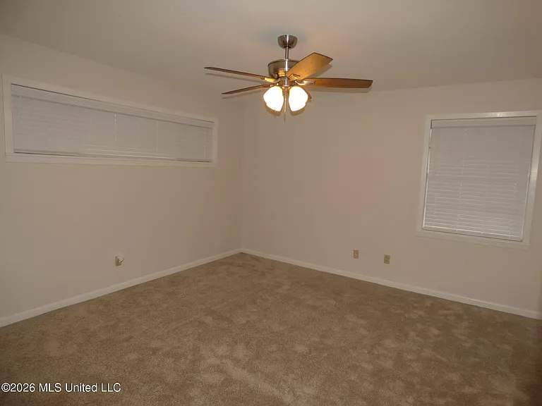 238 Westview Cir — Photo 5