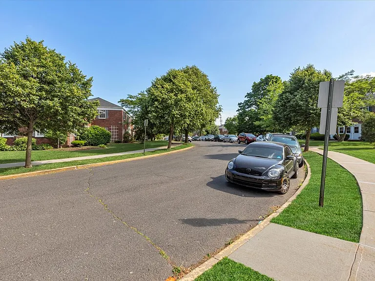 11B W Roselle Ave #11B — Photo 38