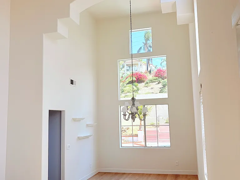 2906 Avenida Valera — Photo 4