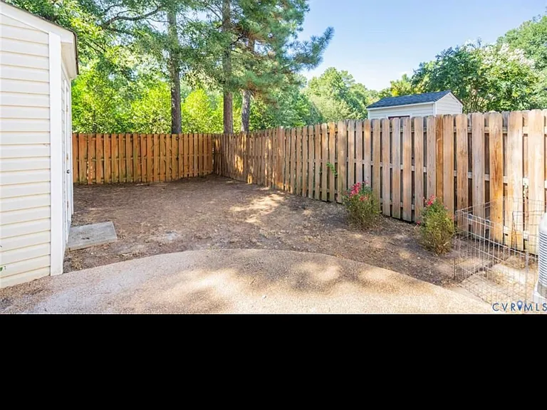 1814 Timberly Waye — Photo 32