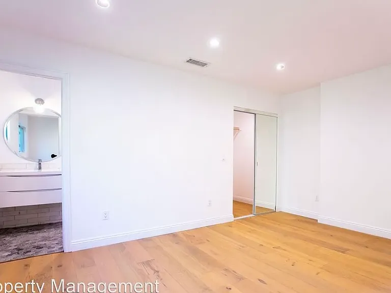 652 Vernon Ave #2 — Photo 23