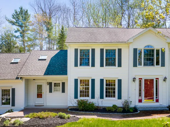 196 Eaton Ridge Drive, Holden, ME 04429