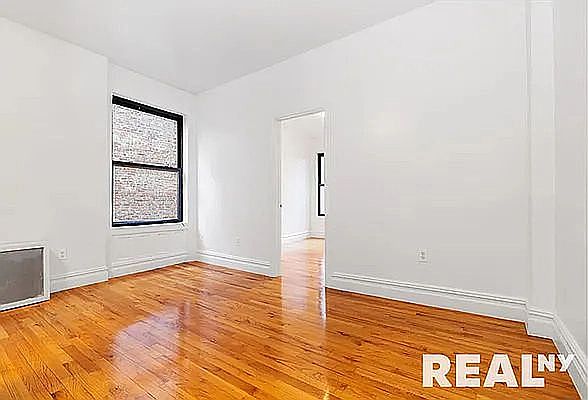 1st image of 164 Waverly Pl #3F