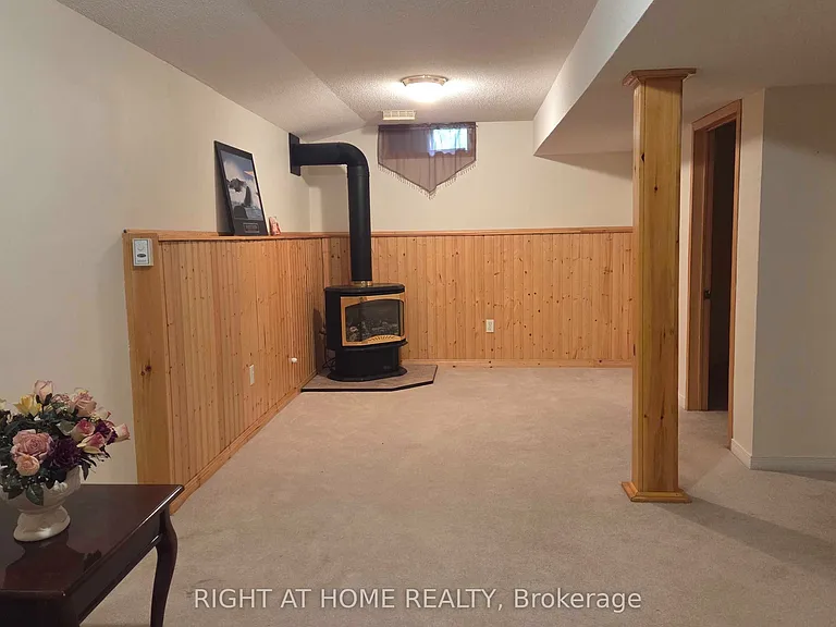 129 Heydon Ave — Photo 22