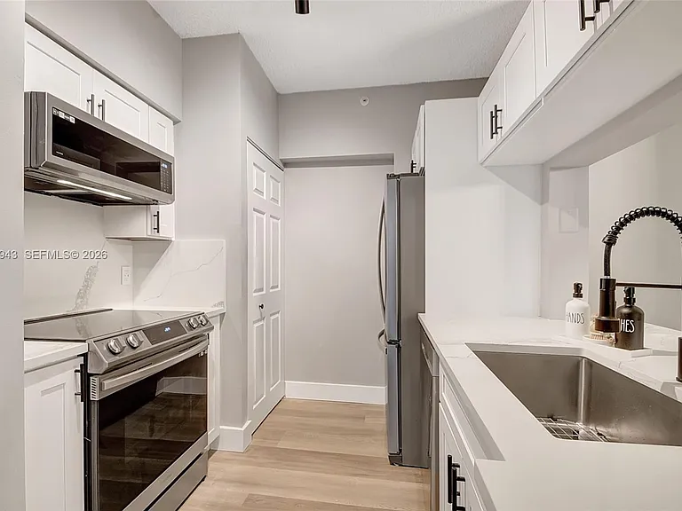 2206 Tuscany Way #2206 — Photo 7