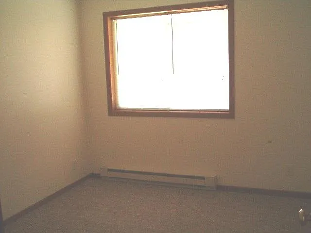 560 Main St #4 — Photo 8