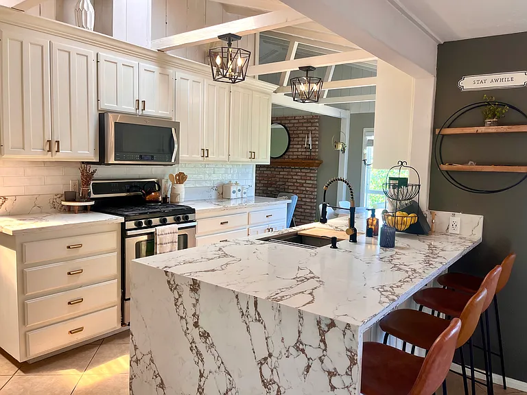 805 Van Horn Rd — Photo 22