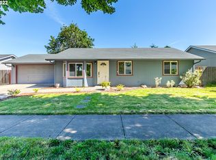 3328 S Redwood Dr, Springfield, OR 97478