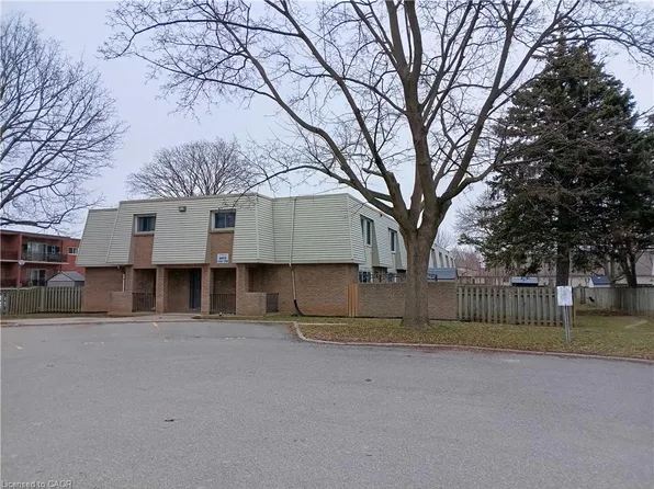 17 Old Pine Trl #156, Saint Catharines, ON L2M 6P9