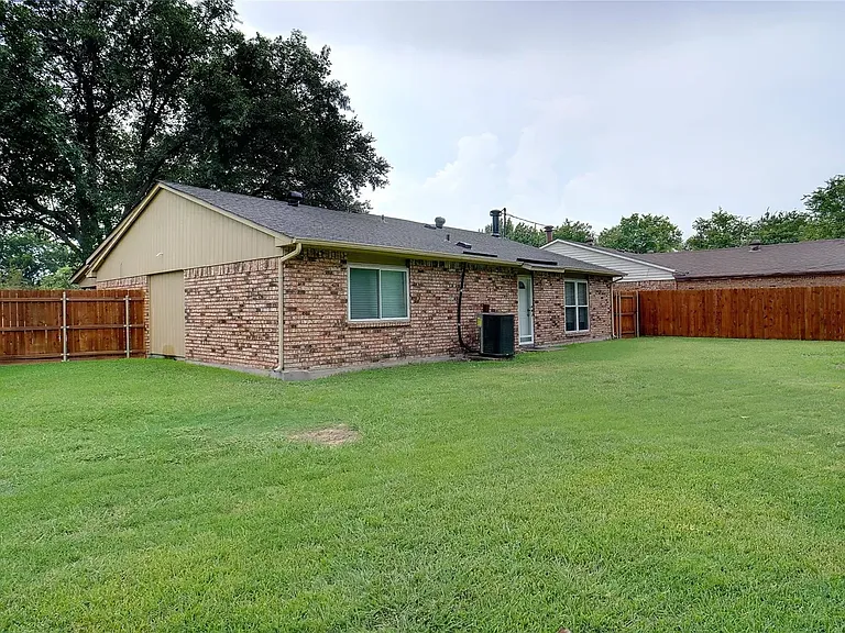 6512 Scarborough Pl — Photo 16