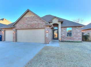 12020 SW 18th St, Yukon, OK 73099