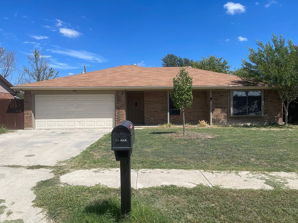 1st image of 117 E Blancas Dr