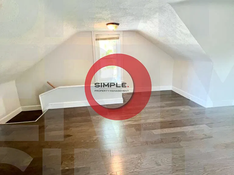 260 Walnut St — Photo 12