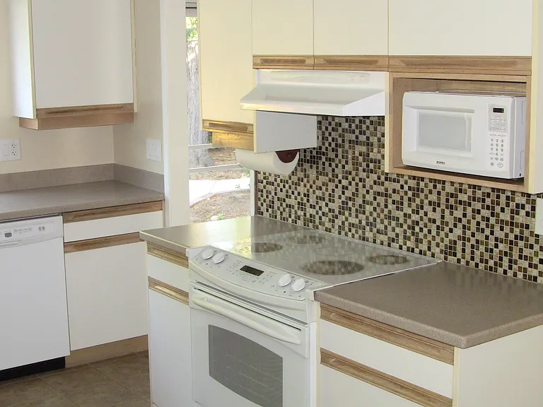 10554 Orange Tree Ln — Photo 5