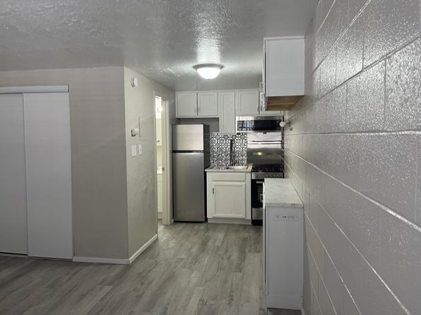 1611 Gold Ave SE #8