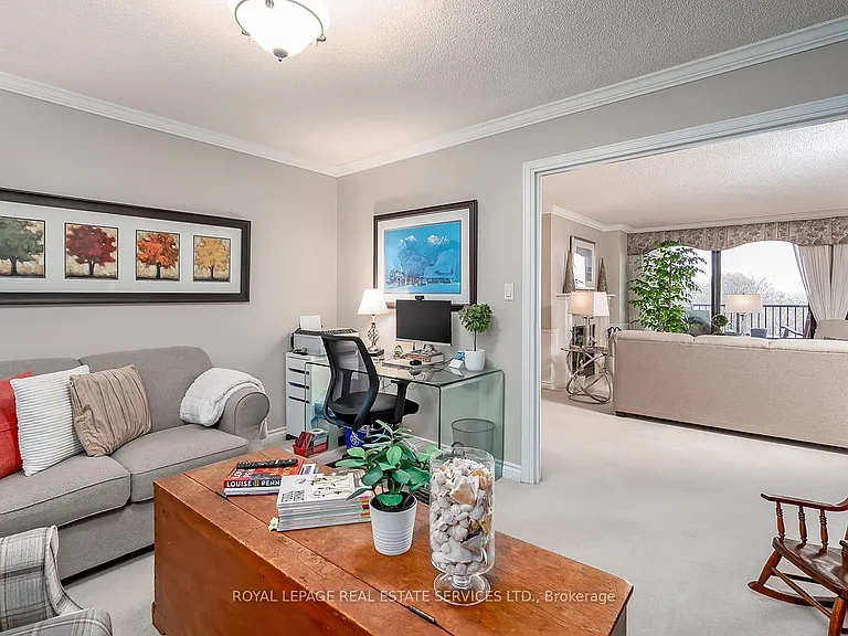 100 Lakeshore Rd E #805 — Photo 21