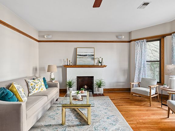 3rd image of 5907 N Winthrop Ave #1S